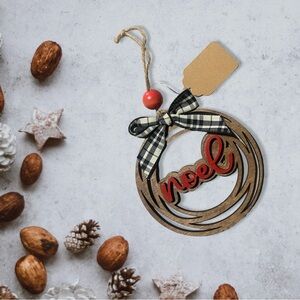 Rustic Noel Ornament with Plaid Bow
